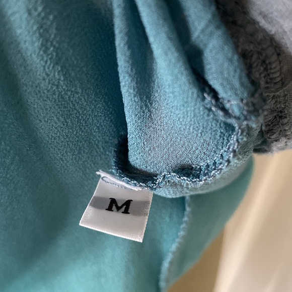 V-Neckline silk, cotton/modal trims Aqua ombré/grey! Lightweight, short sleeves - Picture 7 of 12